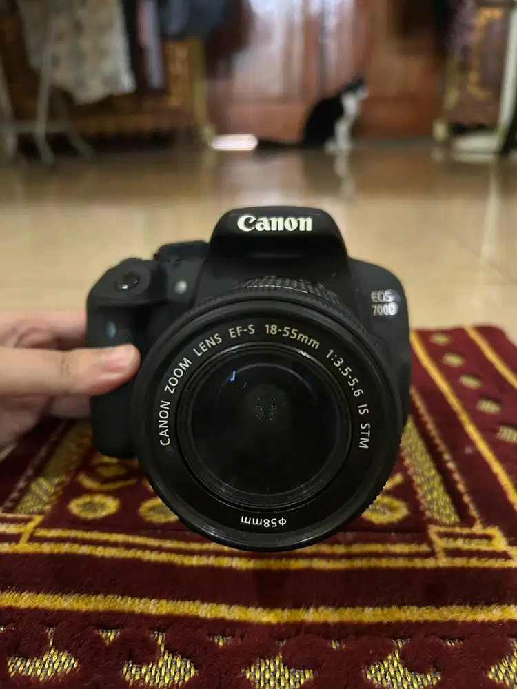 DIJUAL KAMERA CANON EOS 700D