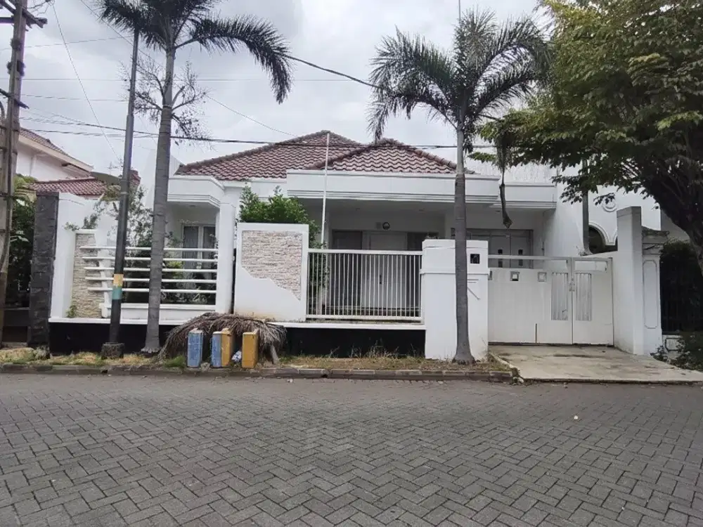 Dijual Rumah Klampis Indah Wisma Mukti Garasi 2
