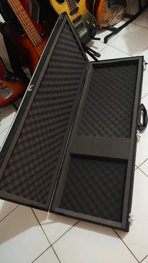 harga nett. hardcase gitar cocok untuk semua model