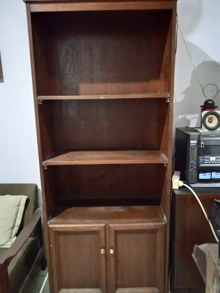 Lemari Rak Buku Kayu Jati