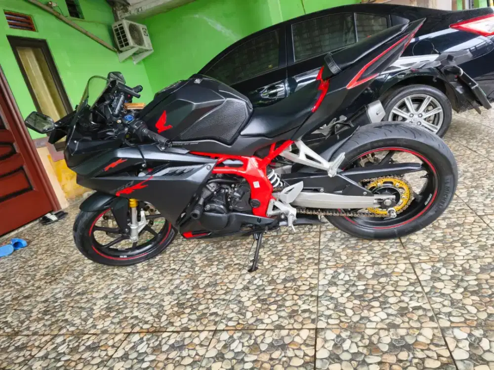 dijual cbr 250 2018 low km