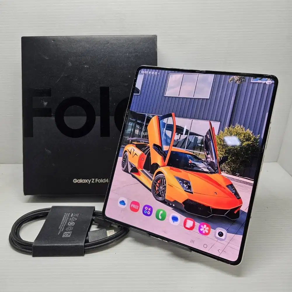 SIAP PAKAI! SAMSUNG GALAXY Z FOLD 4 5G 12/256GB Beige Gold RESMI SEIN