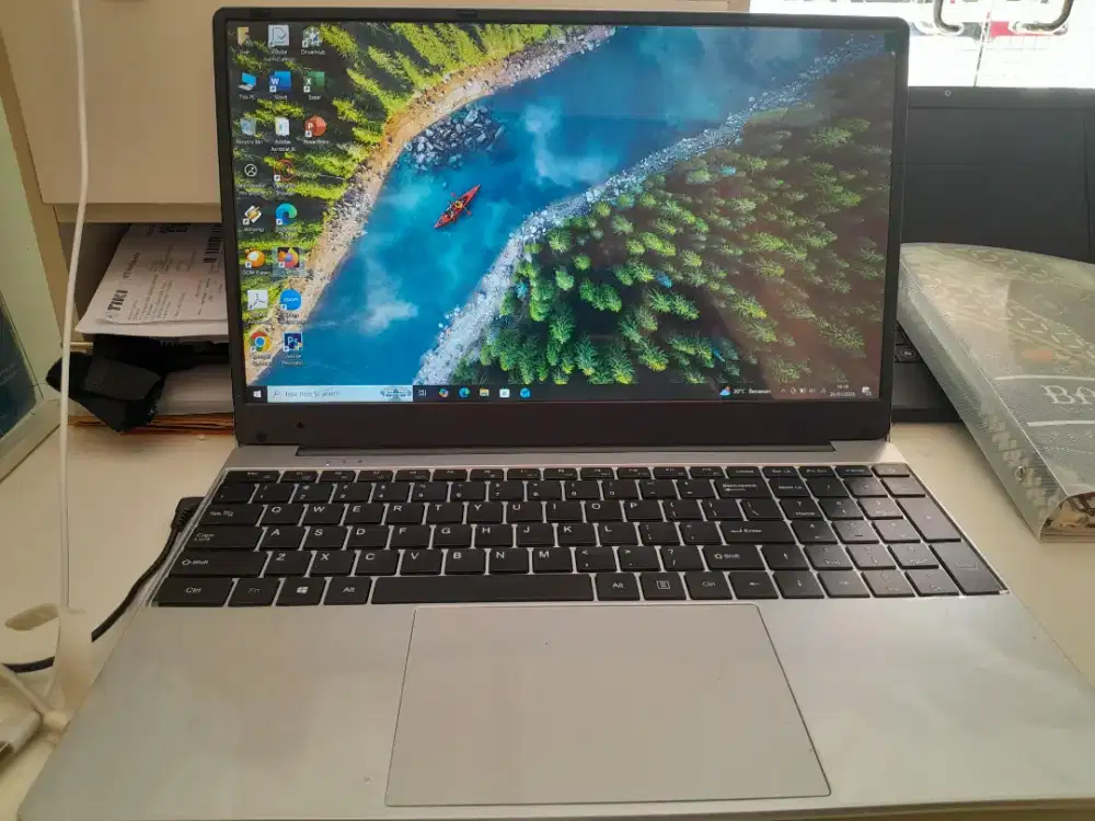 Jual laptop, siapa cepat dia dapat