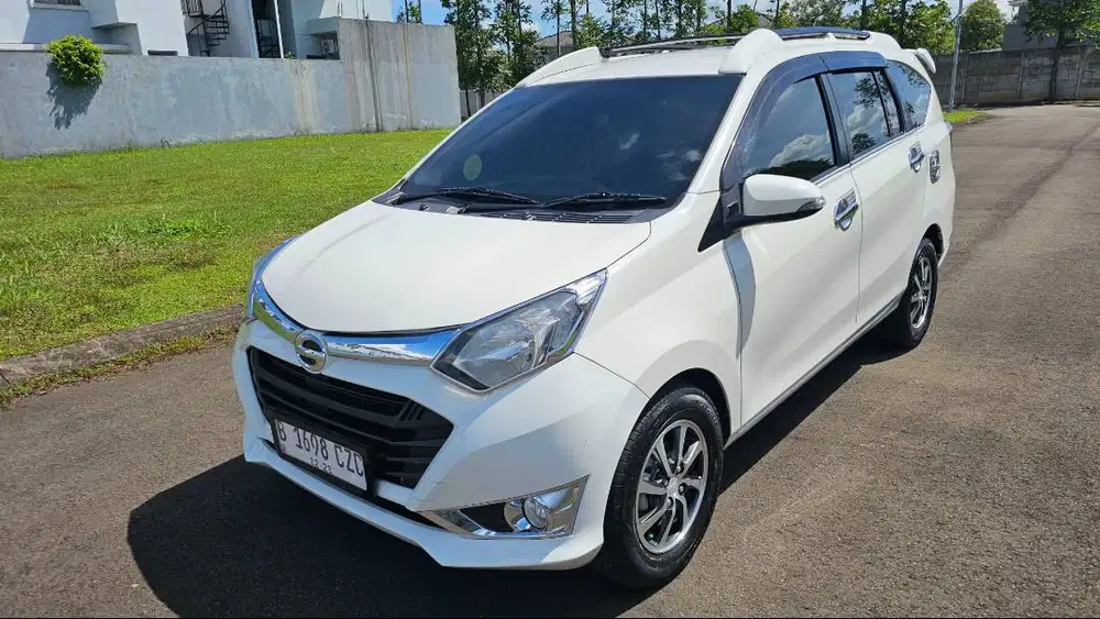 KM49Rbuan Daihatsu Sigra 1.2 R AT  2018 Putih TGN1 Mulus No LAKA BANJI