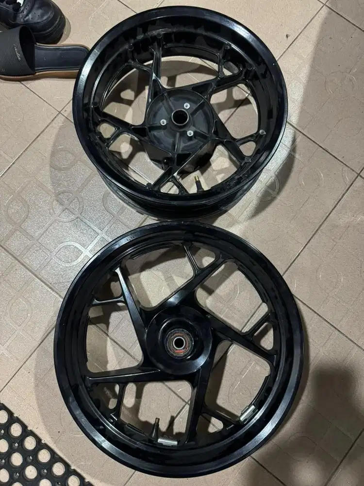 velg original xmax