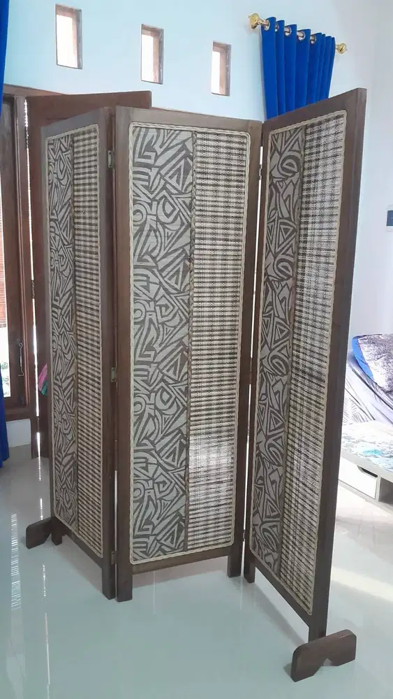 Jual Sekat Ruangan Kayu Lipat (Room Divider)