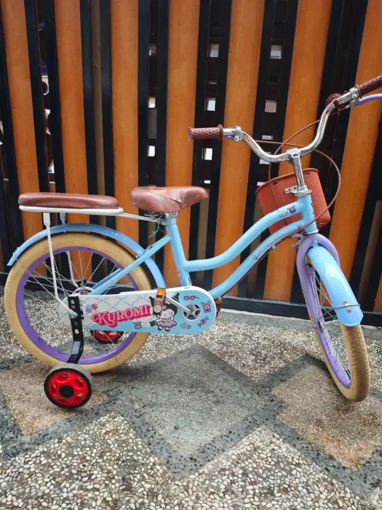 Sepeda Anak Kuromi ukuran 18