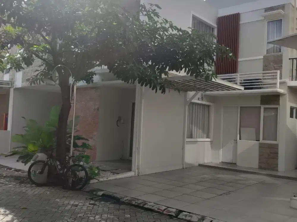 Dijual rumah dalam perumahan full furnishead lokasi sangat strategis ditengah kota yogkarta  5 menit ke Malioboro dan 5 menit ke stasiun Tugu