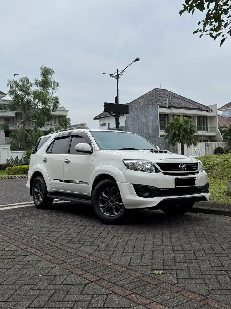 Toyota Fortuner VNT TRD 2.5 2014 Odo 32 ribuan Asli