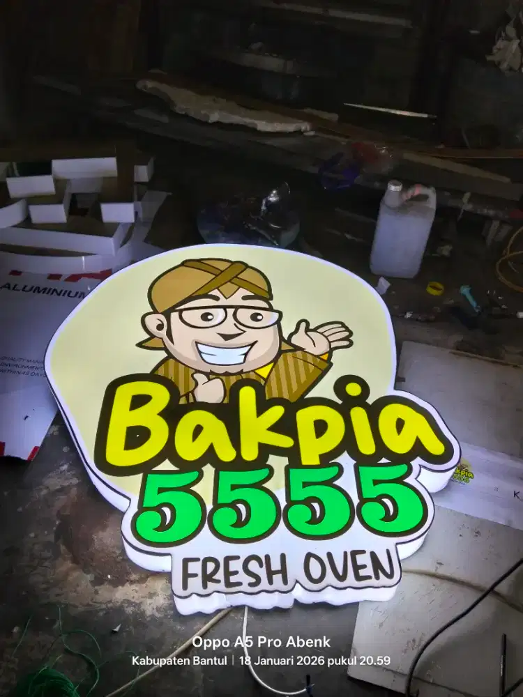 Huruf timbul, papan nama & neon.box