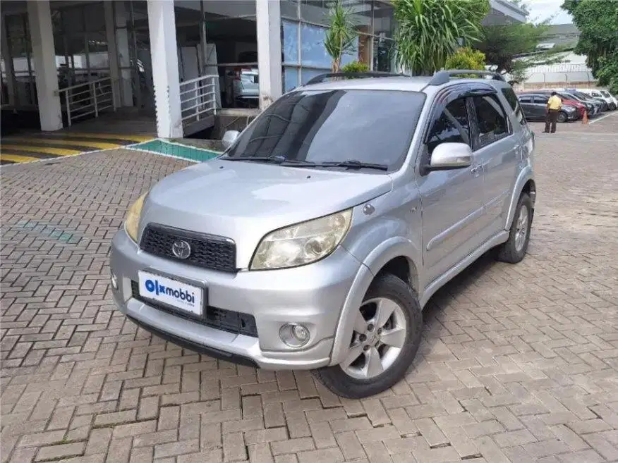 DP MURAH Toyota Rush 1.5 G Bensin-AT 2014 Silver CKZOB