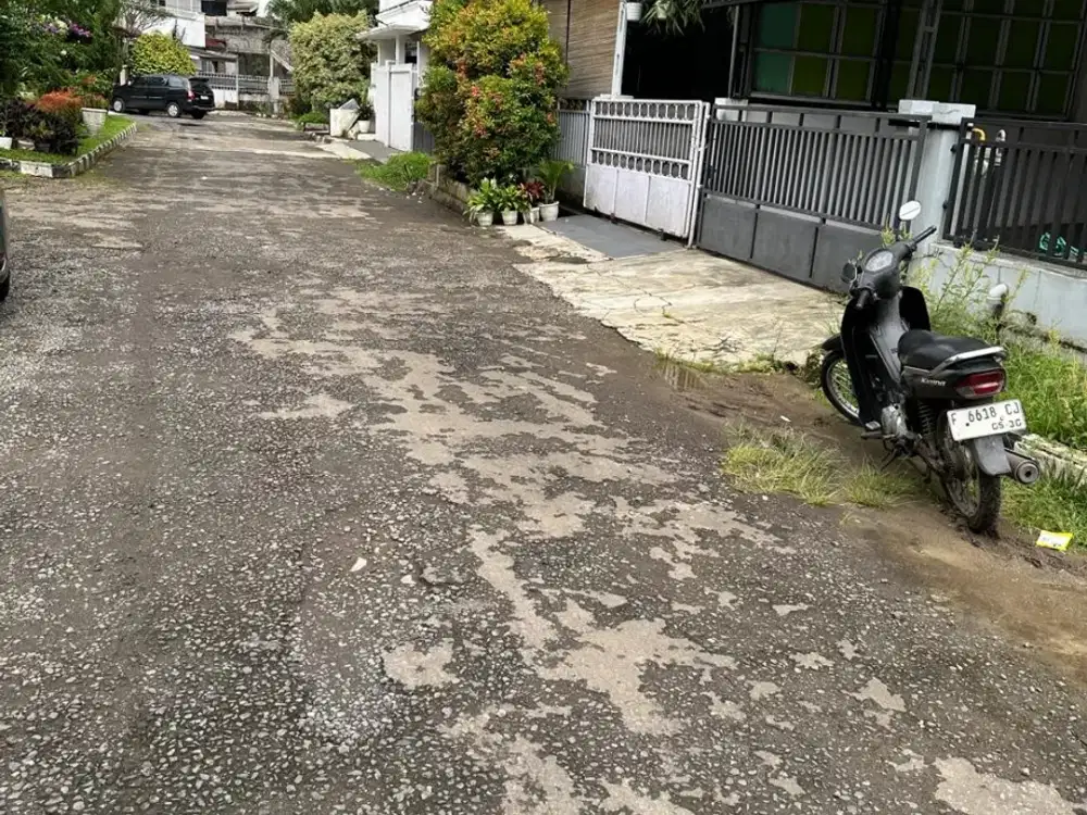 DIJUAL RUMAH 3 LANTAI BARANANGSIANG INDAH BOGOR TIMUR