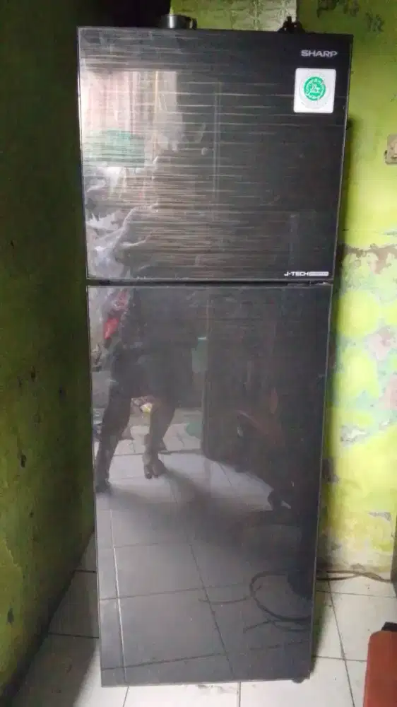 Kulkas 2 pintu Sharp JUMBO GRATIS ANTAR