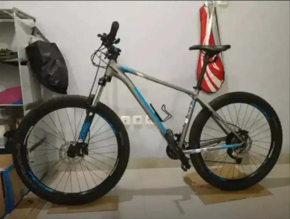 Sepeda Polygon Xtrada 5