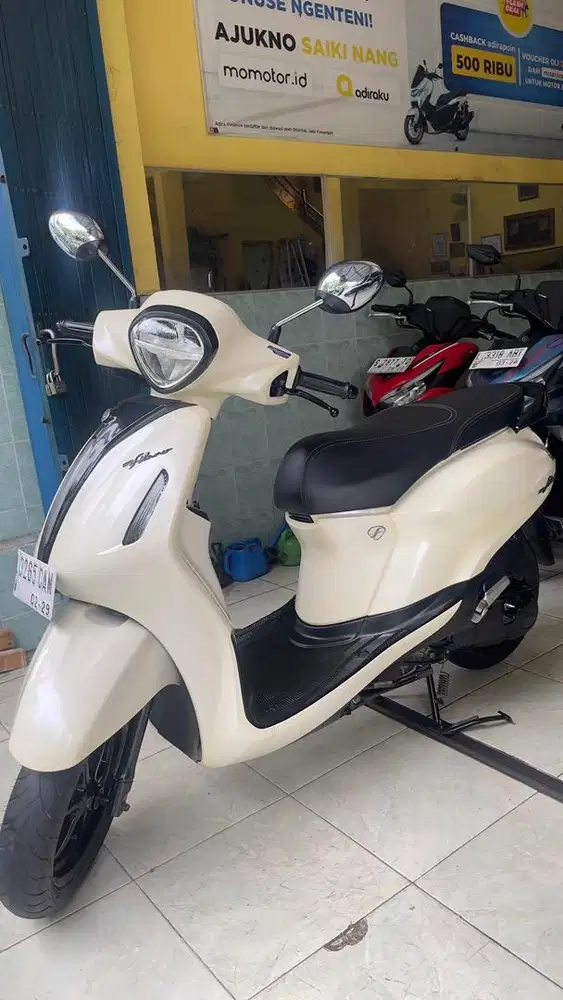 GRAND FILANO NEO 125 TH 2023