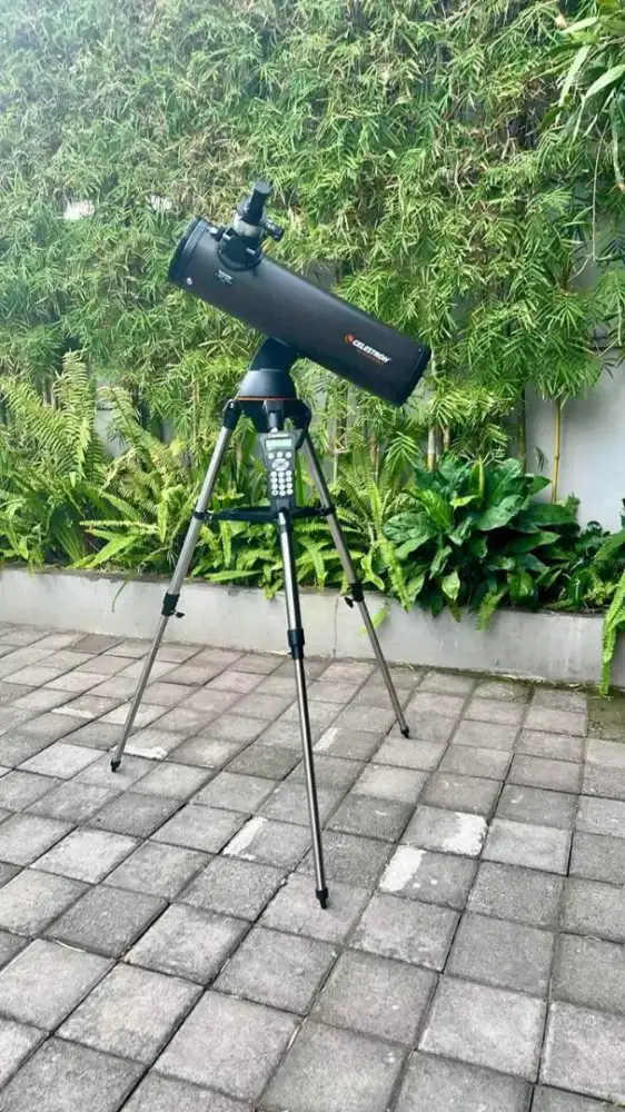 Teleskop Astronomi Celestron Nextstar 130 SLT