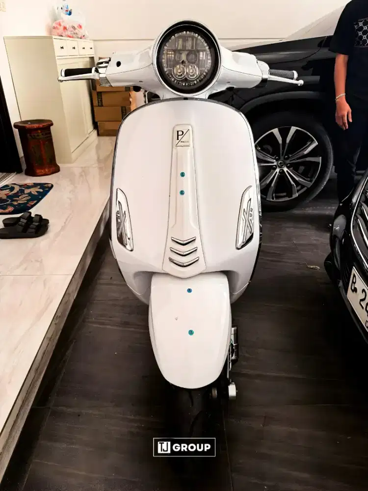 FOR SALE!! Vespa Primavera 2015