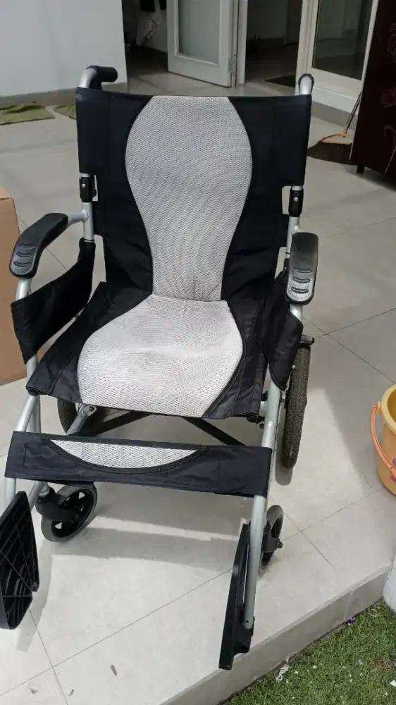 NEGO/WHEELCHAIR KARMA ERGO ELITE/18/SECONDHAND