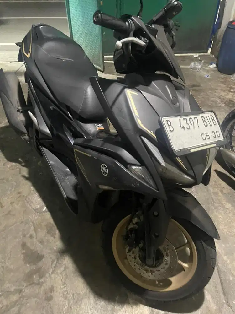 Motor Aerox 155cc ABS black doff