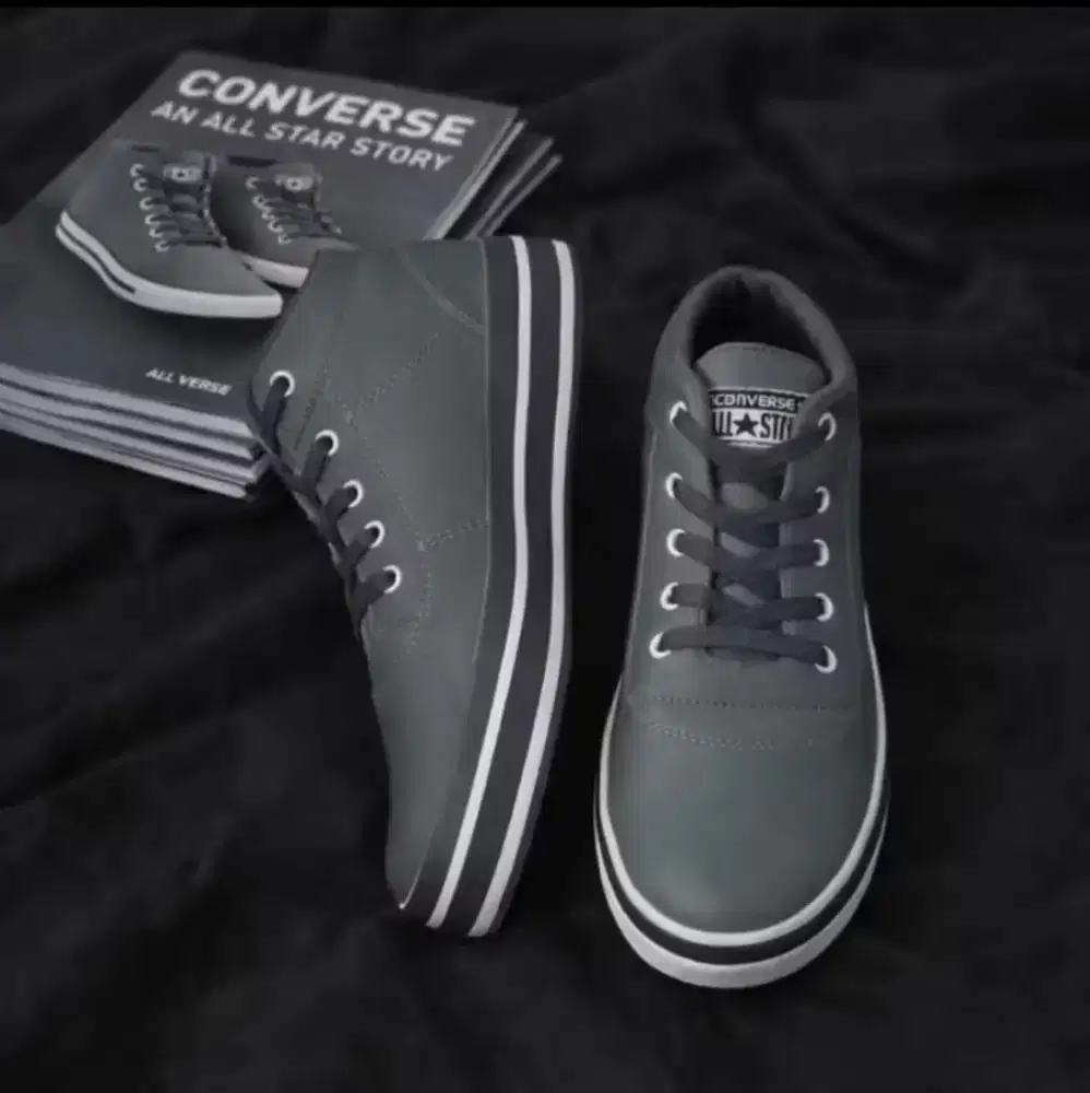 Sepatu converse pria wanita