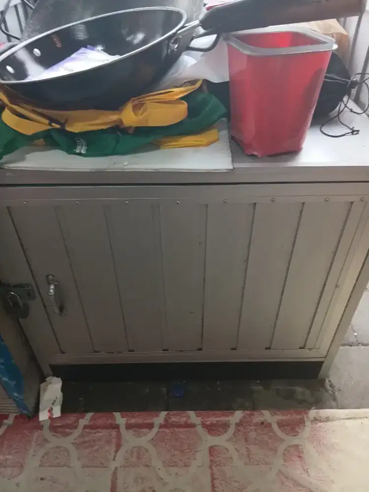 Rombong bakso plus meja kompor