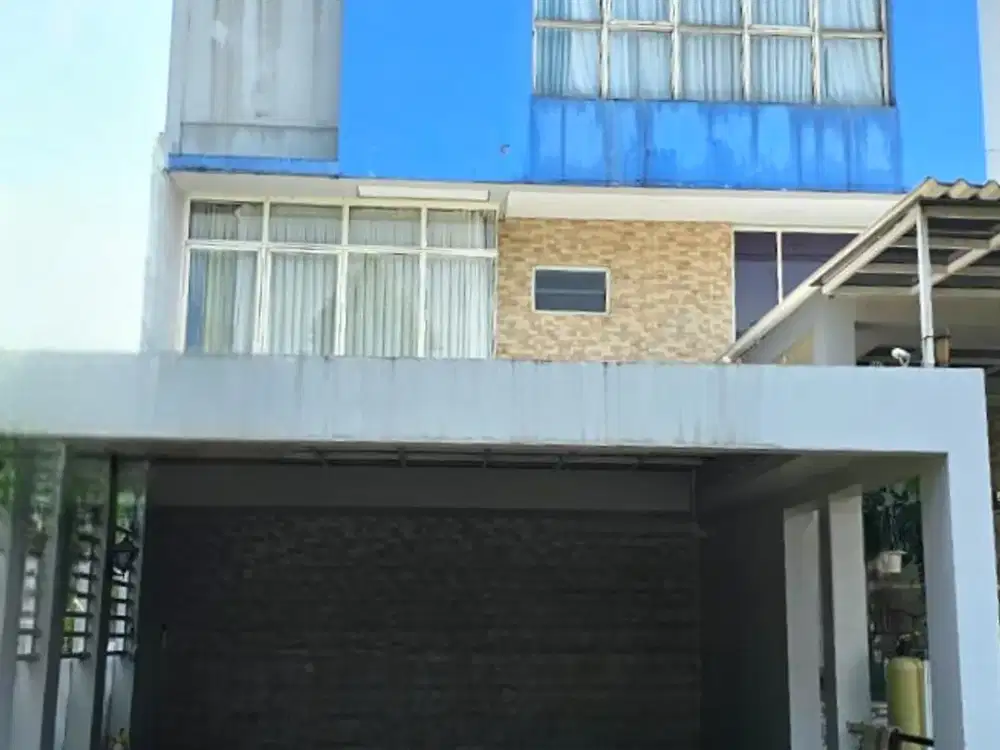 Rumah 3lt 10x20 200m type 3KT Cluster Santorini Sentul City Bogor