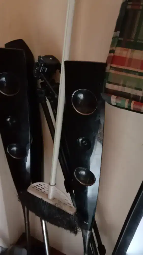 spraker home theater LG 4 pcs