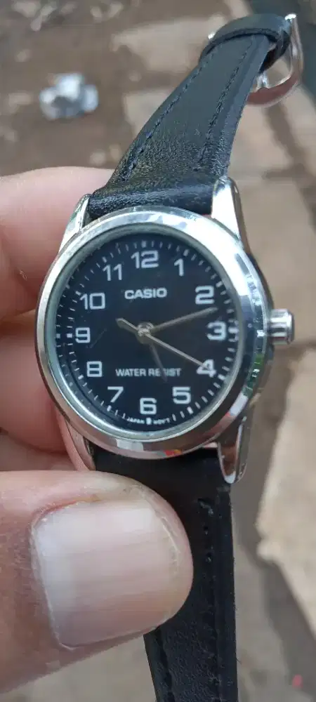 Jam Casio wanita