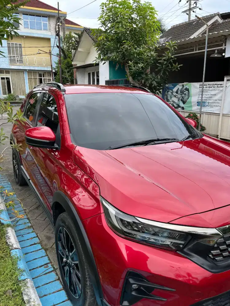 Di jual mobil milik pribadi istimewa