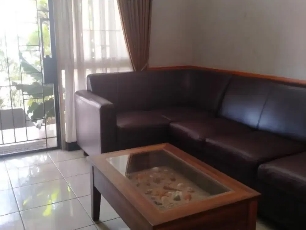 Rumah Asri Terawat di Tatar Mayang Sunda Kota Baru Parahyangan