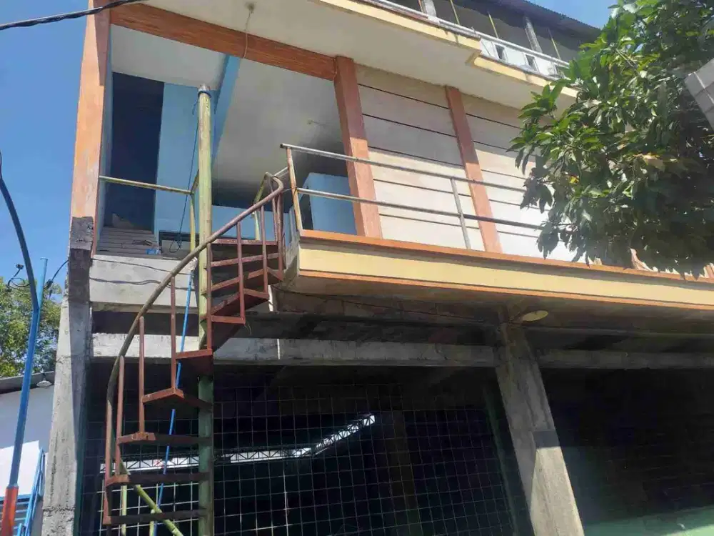 DIJUAL RUMAH 
JLN  : MANGGIS TIMUR V 
KEL. : KEBOMAS
KEC  : KEBOMAS
KAB  : GRESIK