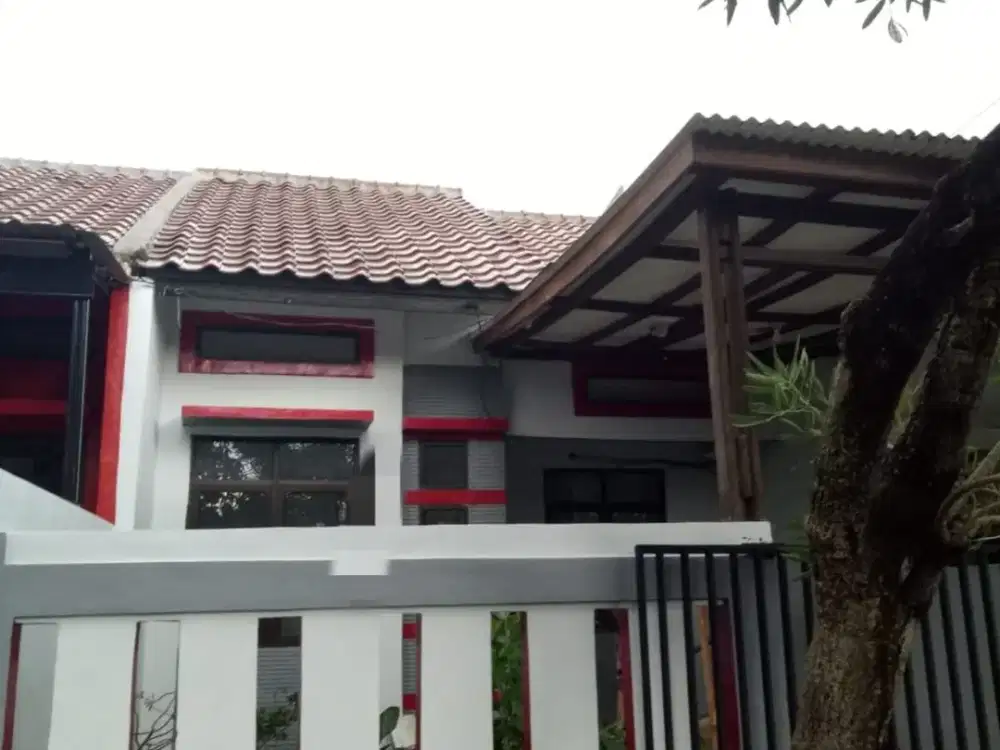 HUNIAN NYAMAN & AMAN! Rumah dalam perumahan Strategis di H. Mencong, Ciledug