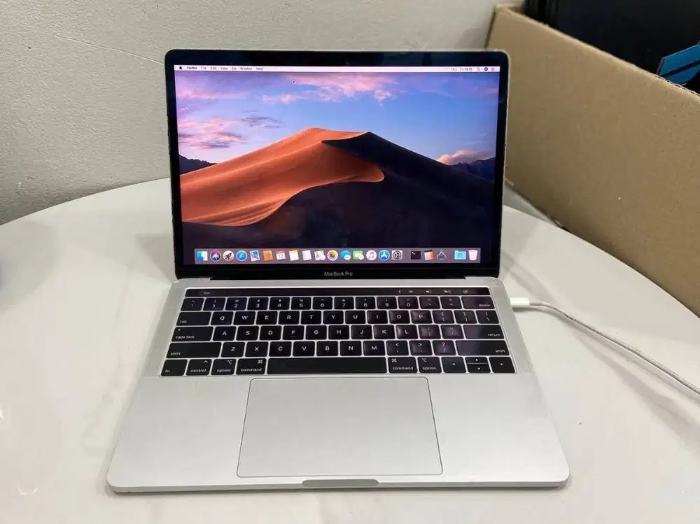 LAPTOP MACBOOK PRO TOUCHBAR 2018 CORE i7 RAM 16GB SSD 256GB DL-EC