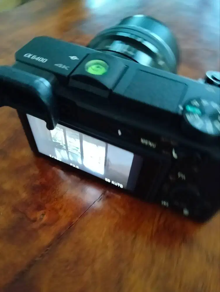 Sony a6400 - Kondisi Prima (SC Rendah)