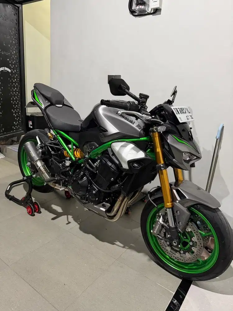 Kawasaki Z900 SE 2025