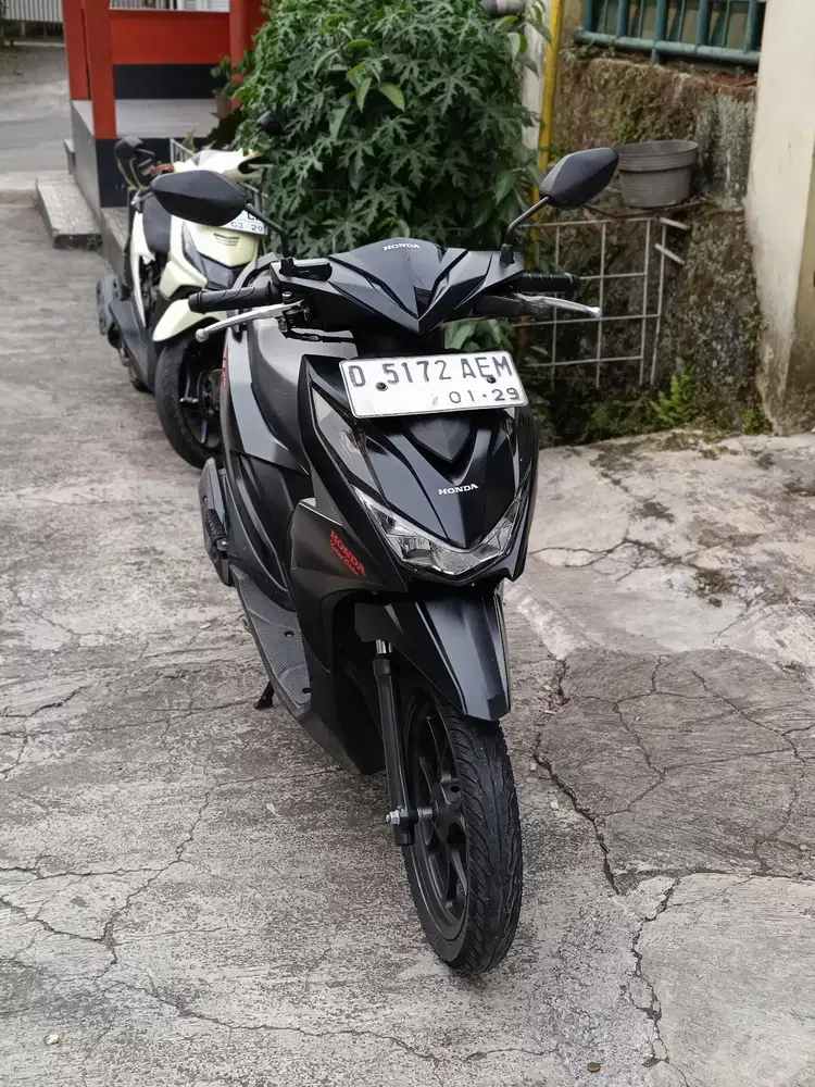Beat deluxe tahun 2024 low km 19rb/tt boleh gan cash lebih bagus