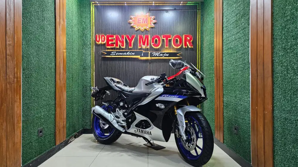 UD ENY MOTOR-YAMAHA R15 V4 ABS TAHUN 2022