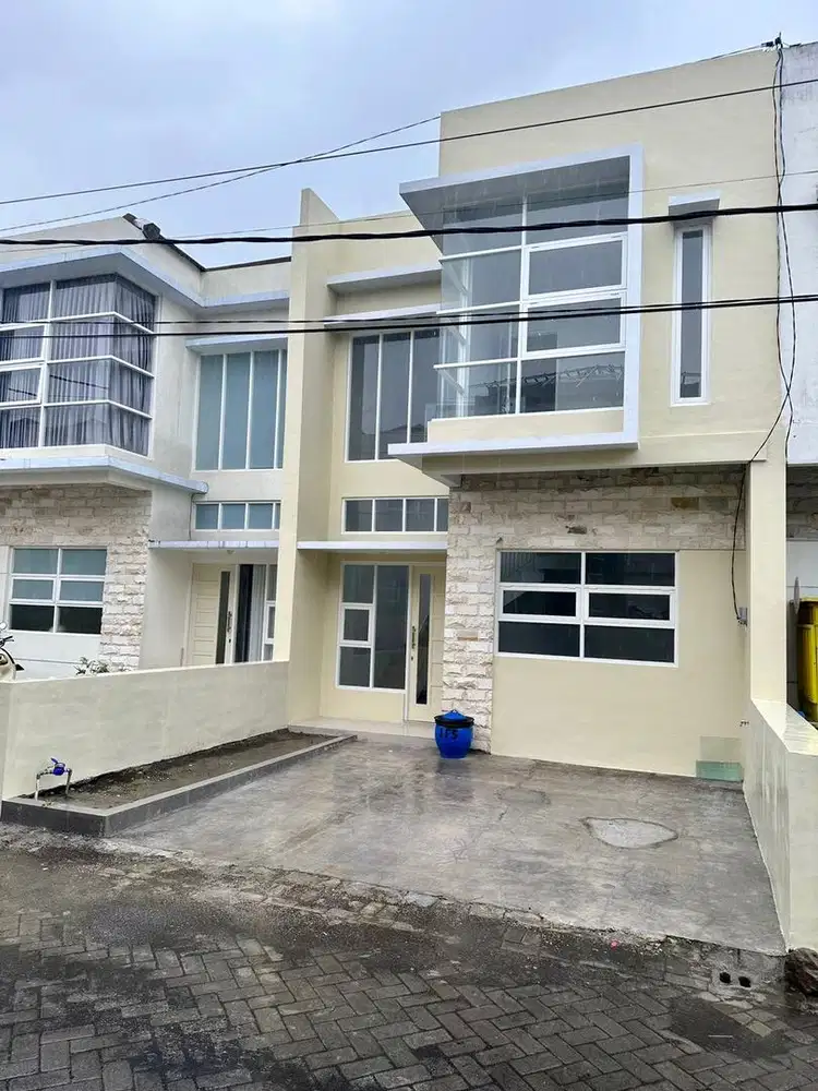 DI JUAL CEPAT BUTUH DANA rumah bangunan baru   (shm)