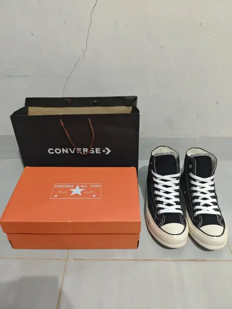 Sepatu converse High 70's Hitam putih