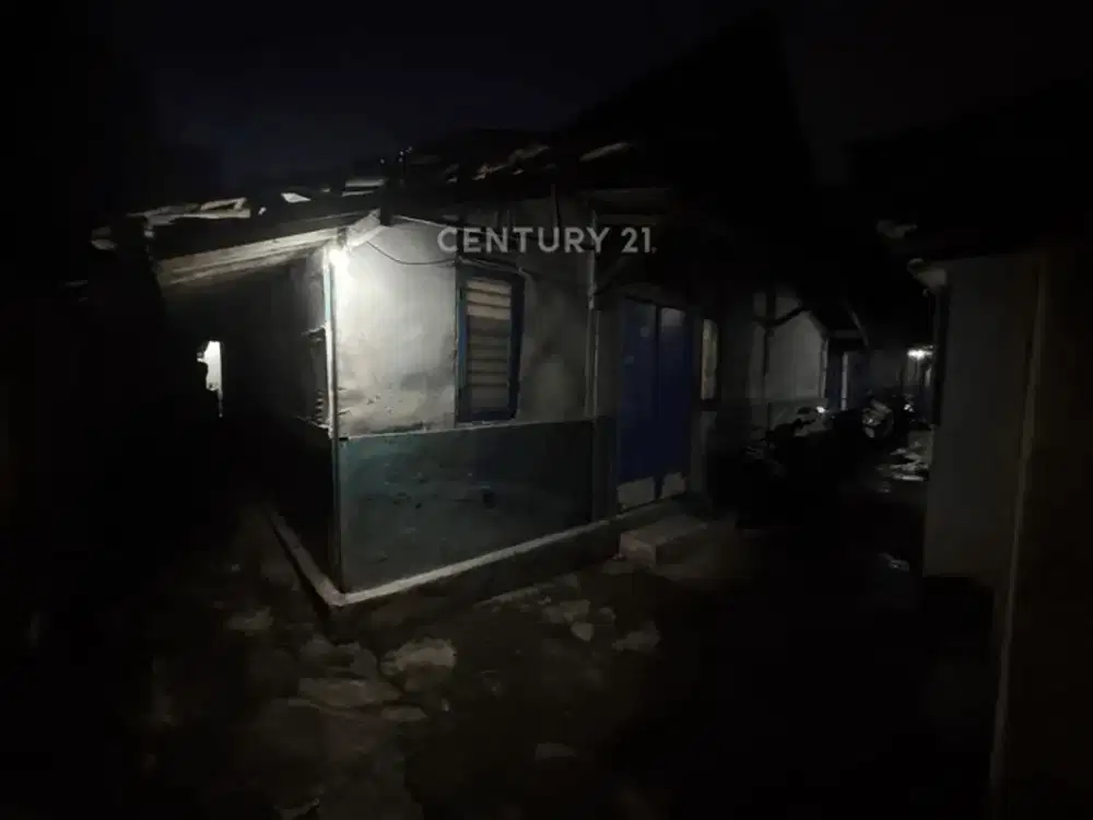 Rumah Dengan LB 100 M2 Di Jl Laksda Adisucipto Jogja