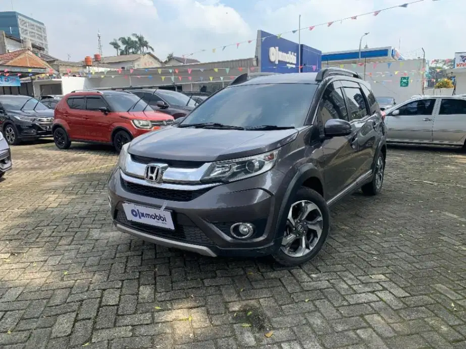 DP MURAH Honda BR-V 1.5 E Bensin-AT 2017 Abu-Abu C2CTF