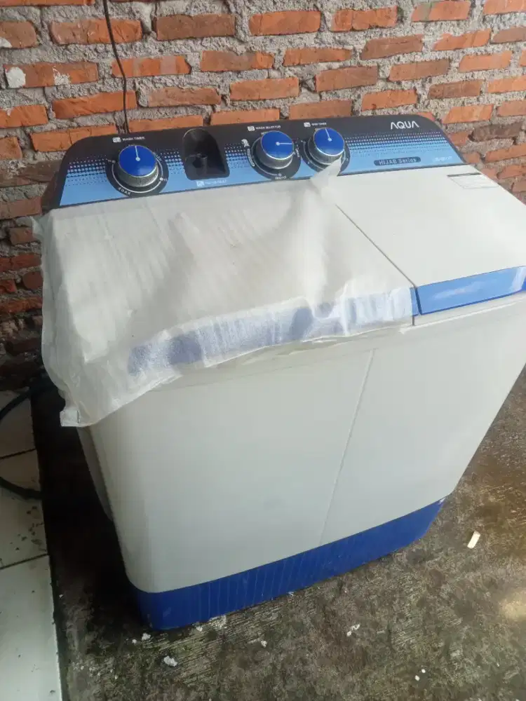 Mesin cuci Aqua 7 kilo