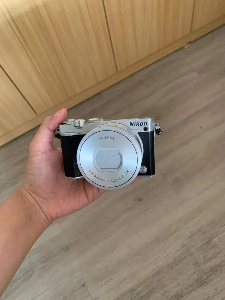 KAMERA NIKON 1J5 + KIT