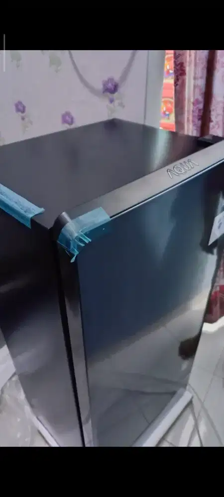 Jual kulkas Aqua baru no second