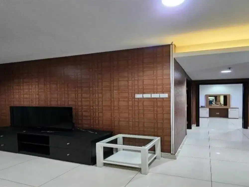 Akses Langsung ke Mall Central Park Sewa 2BR Furnished Bagus di Central Park Residence Dekat Pintu Tol, Mall Taman Anggrek, Neo Soho, Kampus Ternama