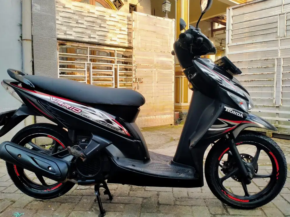 Honda Vario pajak hidup lengkap motor sehat keterangan detail dibawah