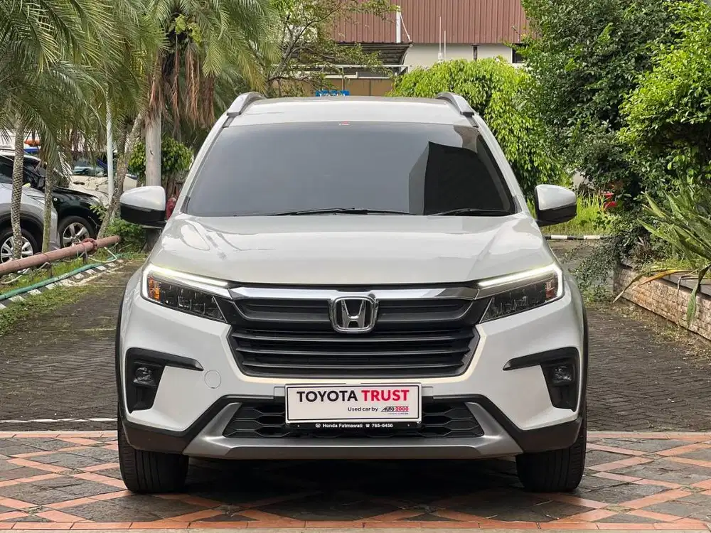 [ Harga Cash/Kredit ] Honda BR-V 1.5 E CVT 2023 Putih