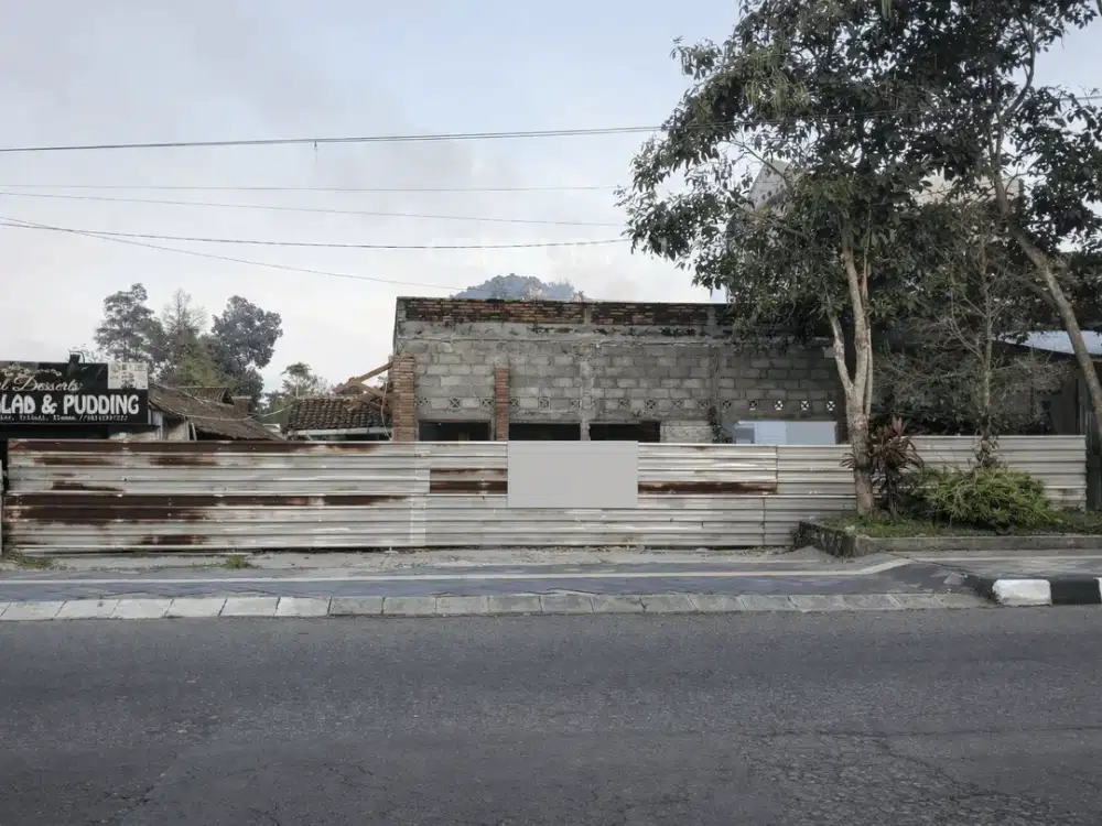 Tanah Pekarangan 984m2 Dekat Pemda Sleman Ideal Untuk Bisnis