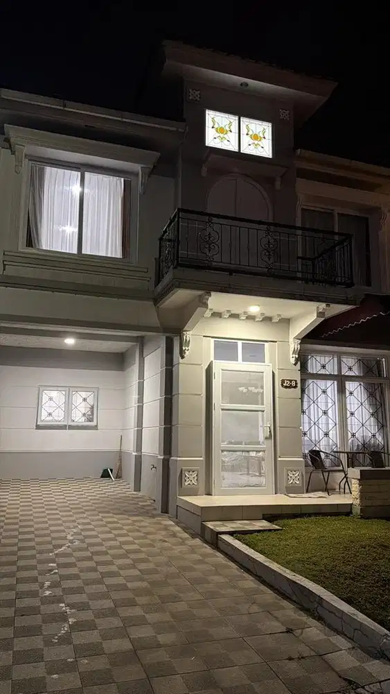 Dijual Villa Cantik di Kota Bunga