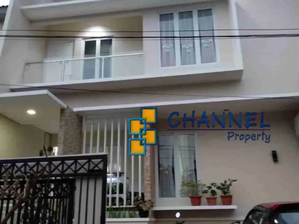 Jual Rumah Hunian Strategis Dekat Tol di Jl. Pondok Kelapa 3, Jakarta Timur, Nn